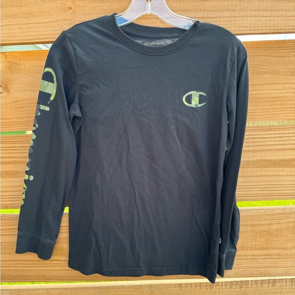 Champion Other - Boys’ Champion Long Sleeve Tshirt Size Large